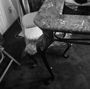 Glass table set in great condition